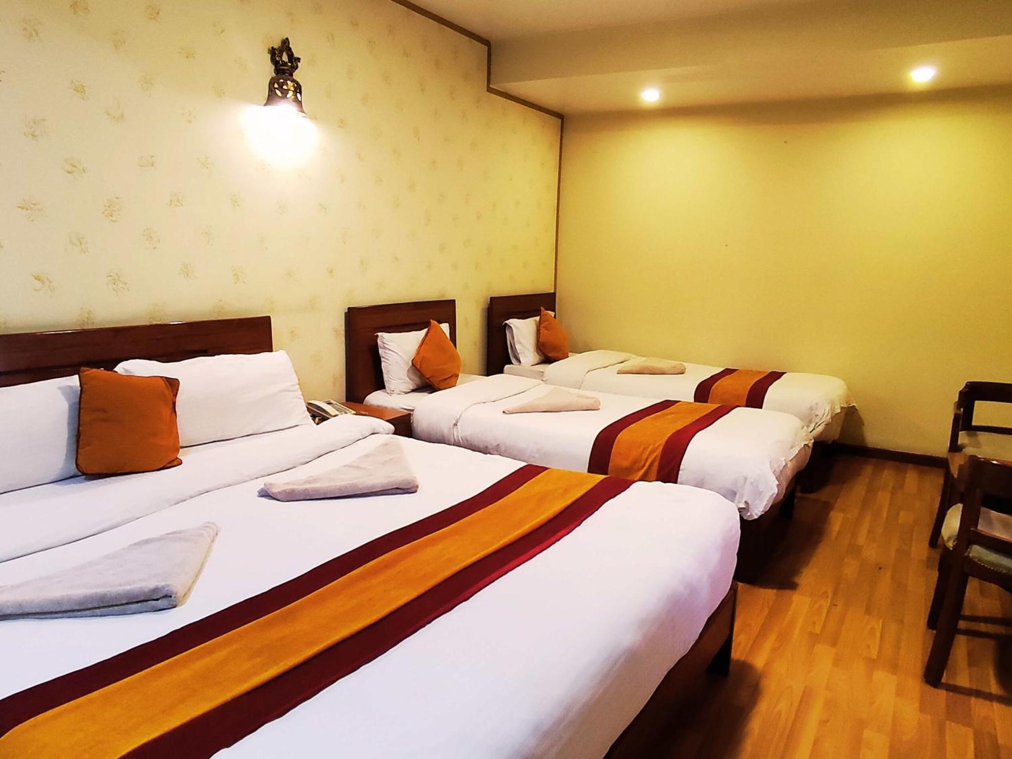 Royal Kings Hotel Kathmandu Exterior foto