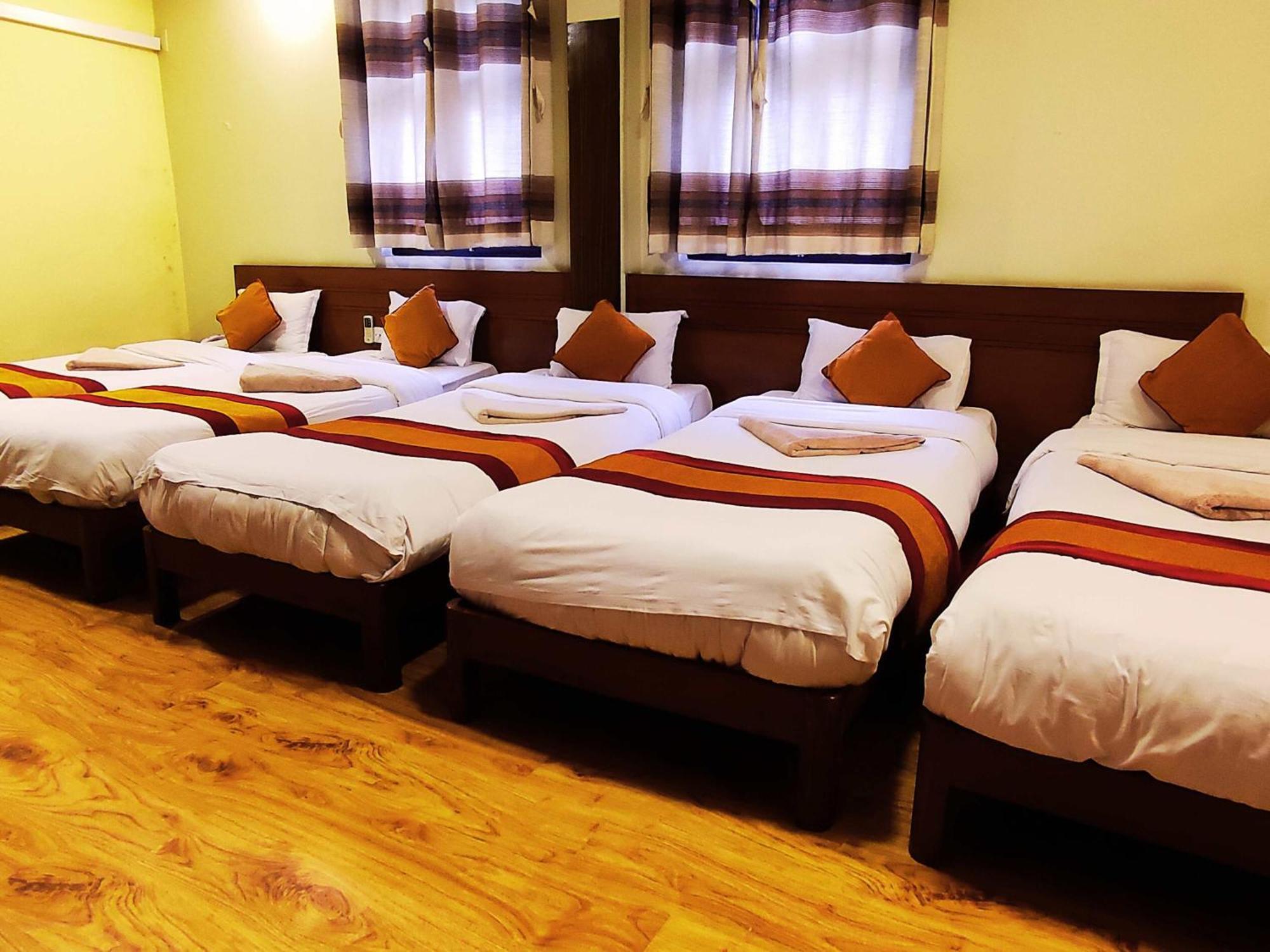 Royal Kings Hotel Kathmandu Exterior foto
