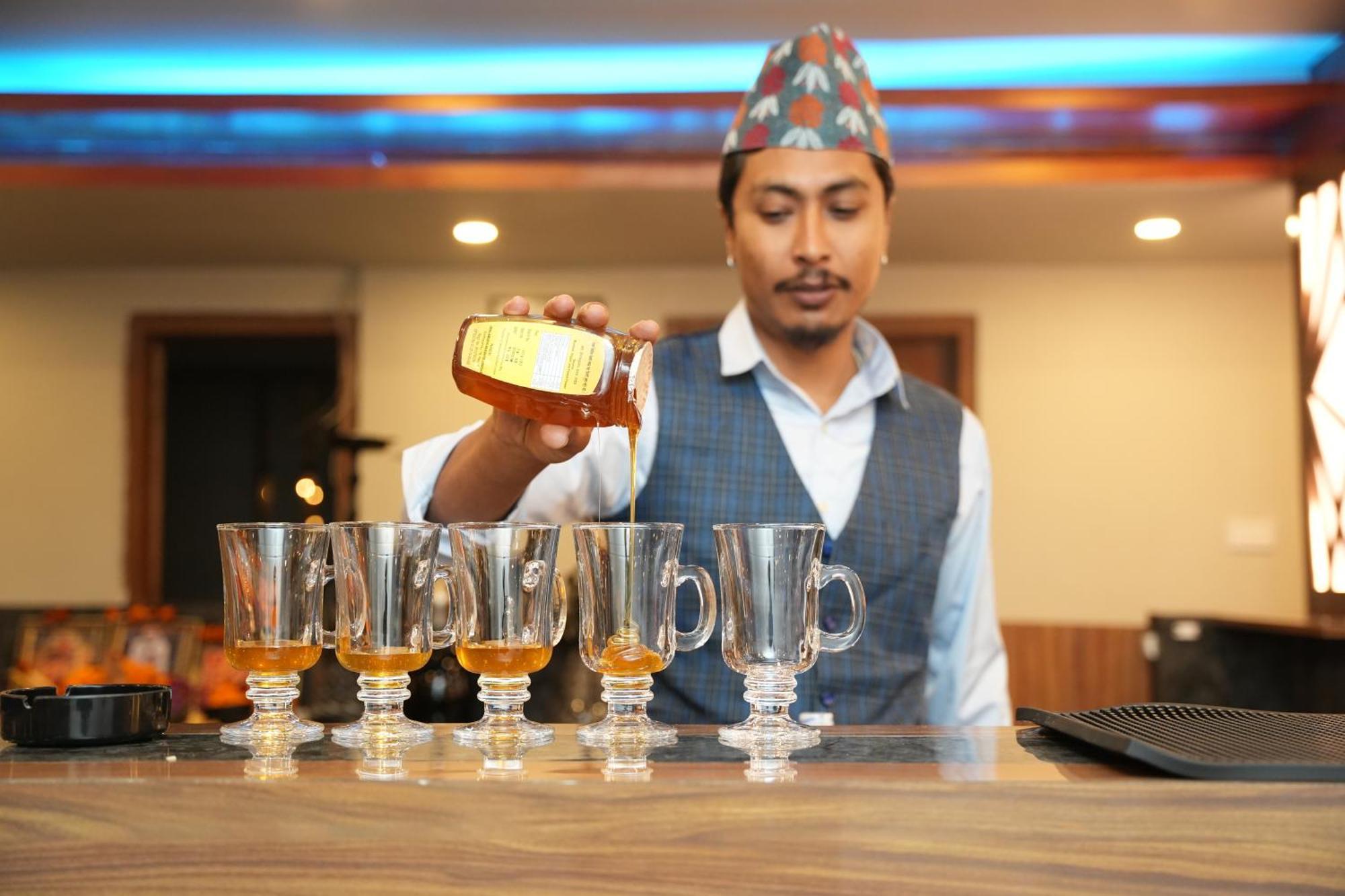 Royal Kings Hotel Kathmandu Exterior foto