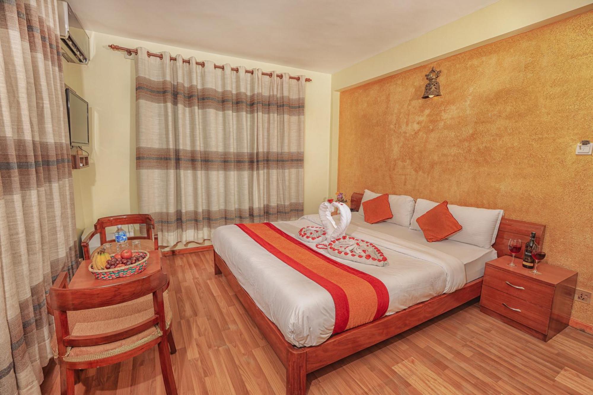 Royal Kings Hotel Kathmandu Exterior foto